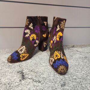 Aquazzura Brown Floral Embroidered Ankle Boots